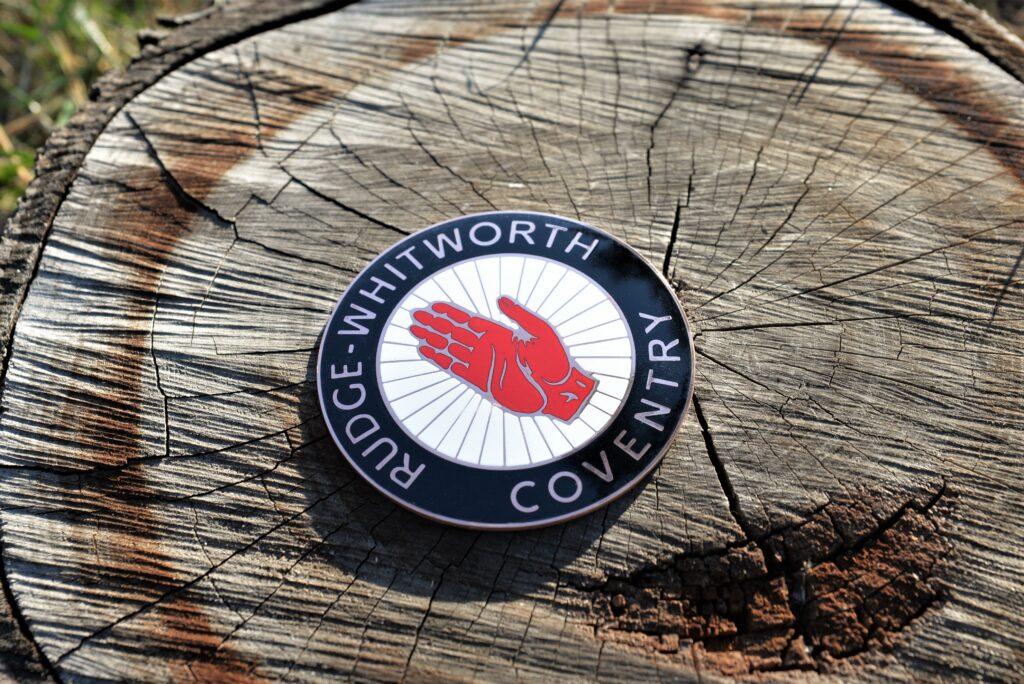 Pravý smalt • Genuine Enamel – Rudge-Whitworth Coventry badge